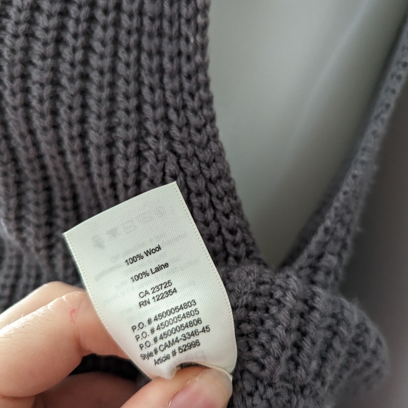 Aritzia Durandal Sleeveless Sweater - Picture 11 of 11